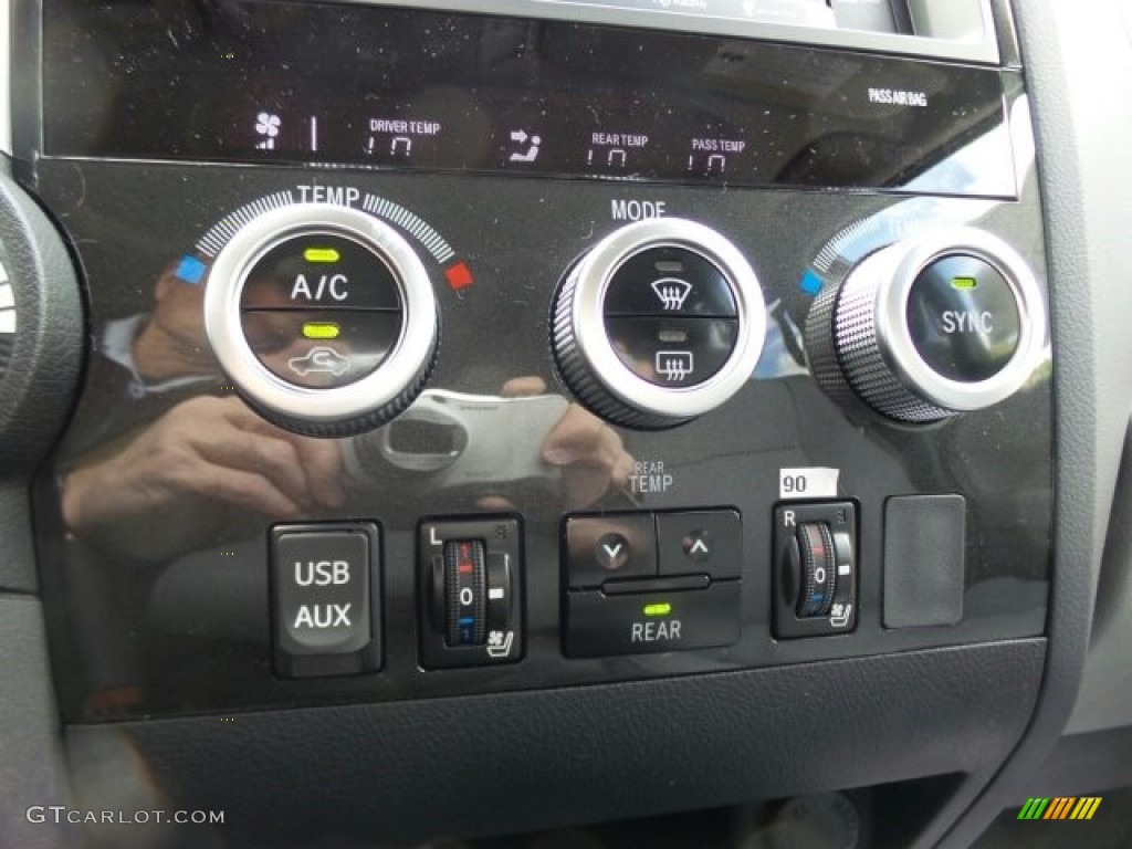 2018 Toyota Sequoia Platinum 4x4 Controls Photo #122643166