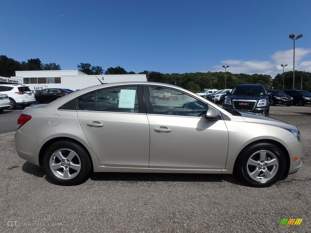 2014 Cruze LT - Champagne Silver Metallic / Medium Titanium photo #5