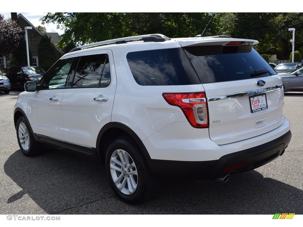 2013 Explorer XLT 4WD - Oxford White / Charcoal Black photo #5