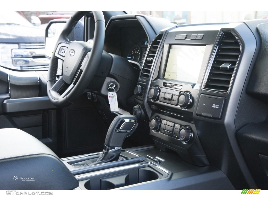2017 F150 XLT SuperCrew 4x4 - Lightning Blue / Black photo #11