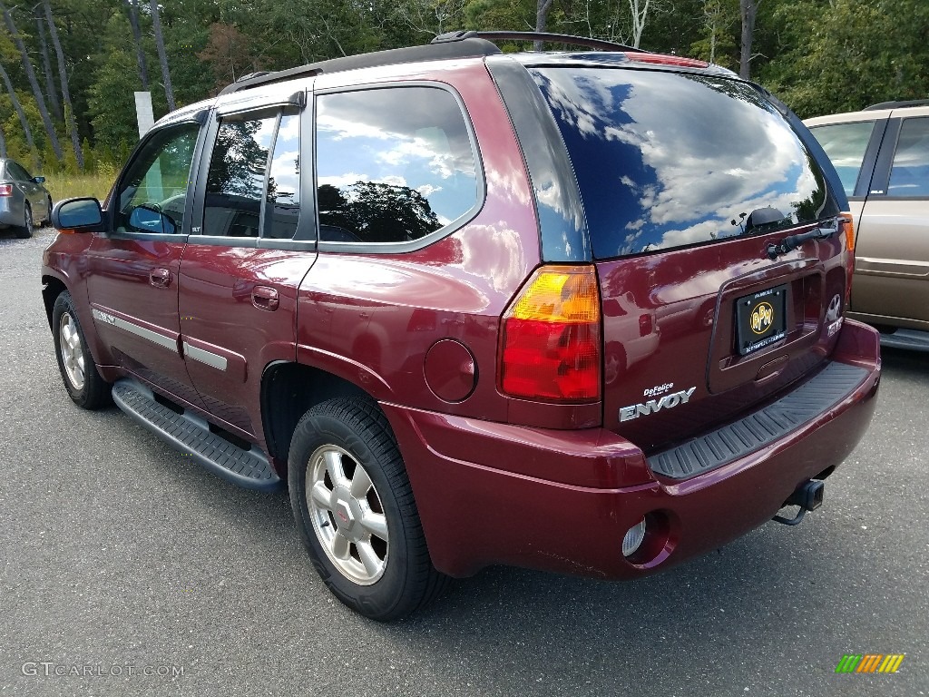 2004 Envoy SLT 4x4 - Magnetic Red Metallic / Dark Pewter photo #3