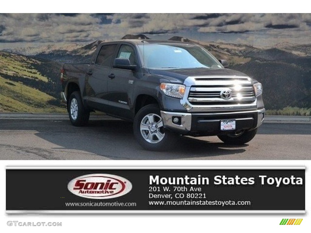 2017 Tundra SR5 CrewMax 4x4 - Magnetic Gray Metallic / Graphite photo #1