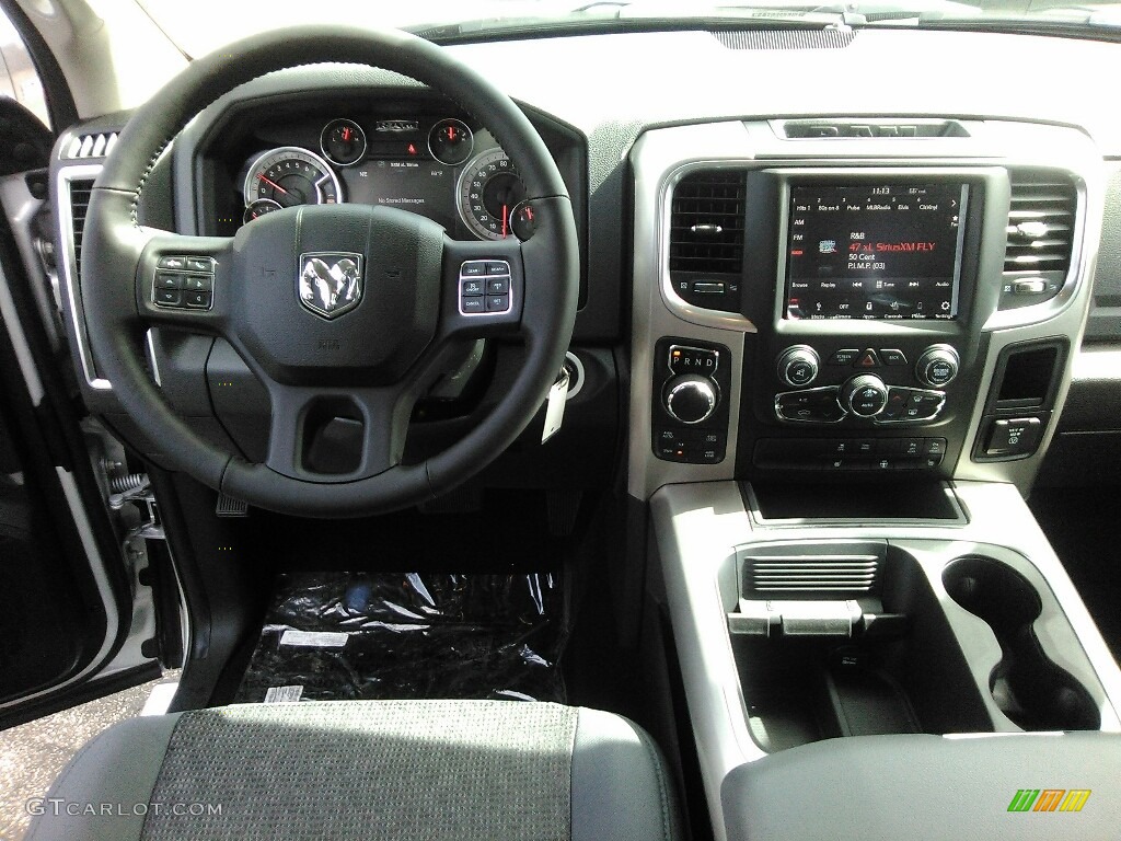 2018 1500 Big Horn Crew Cab 4x4 - Bright Silver Metallic / Black/Diesel Gray photo #5