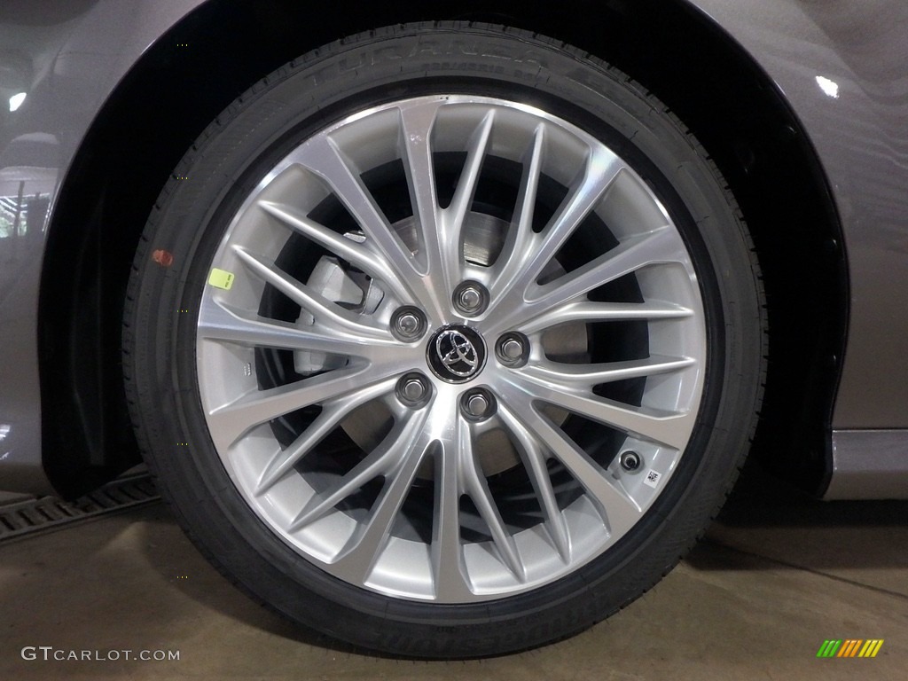 2018 Camry XLE - Predawn Gray Mica / Black photo #5