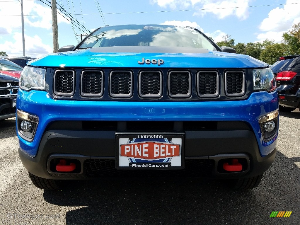 2018 Compass Trailhawk 4x4 - Laser Blue Pearl / Black/Ruby Red photo #2