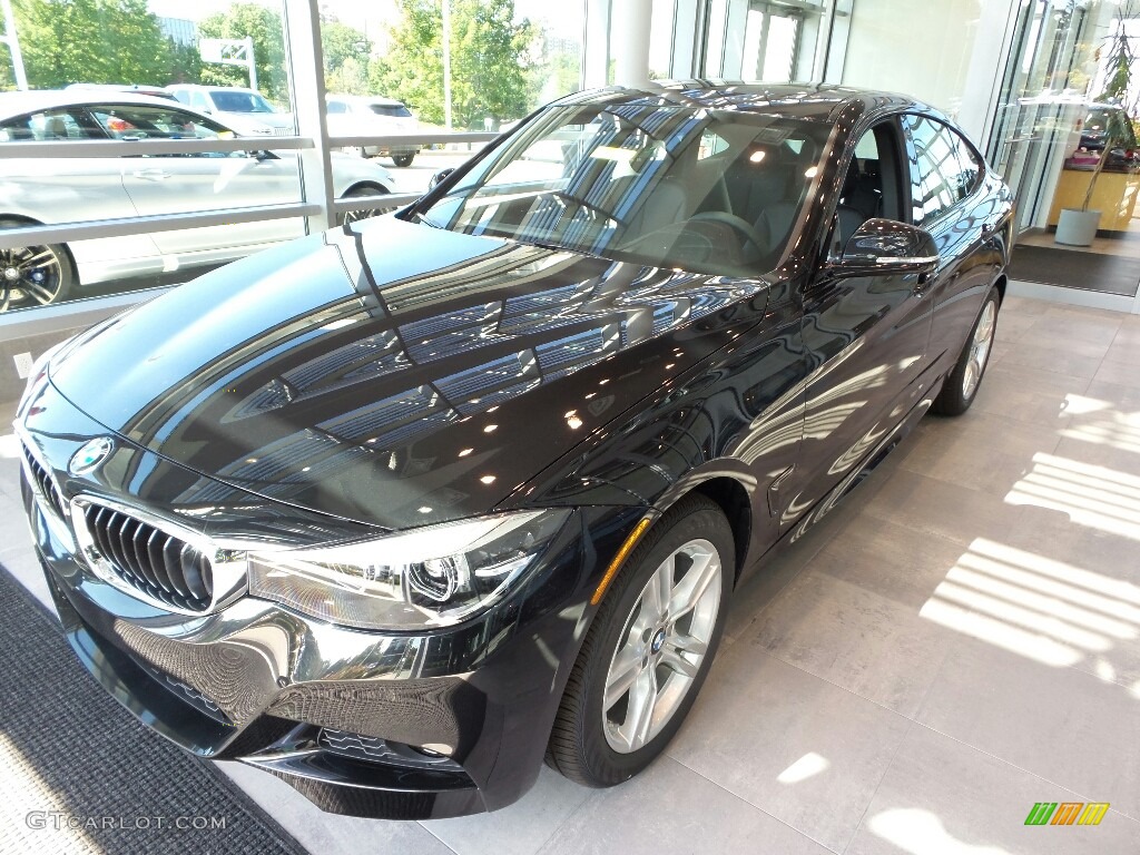 2018 3 Series 330i xDrive Gran Turismo - Black Sapphire Metallic / Black photo #3