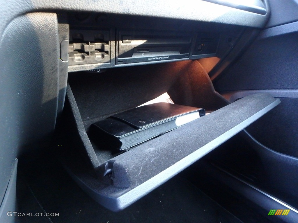 2016 Golf R 4Motion - Limestone Gray Metallic / Black photo #24