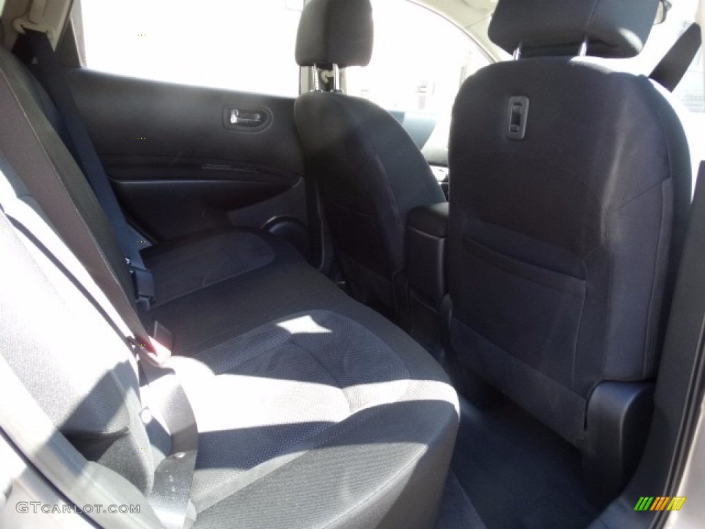 2011 Rogue S AWD Krom Edition - Platinum Graphite / Black photo #13