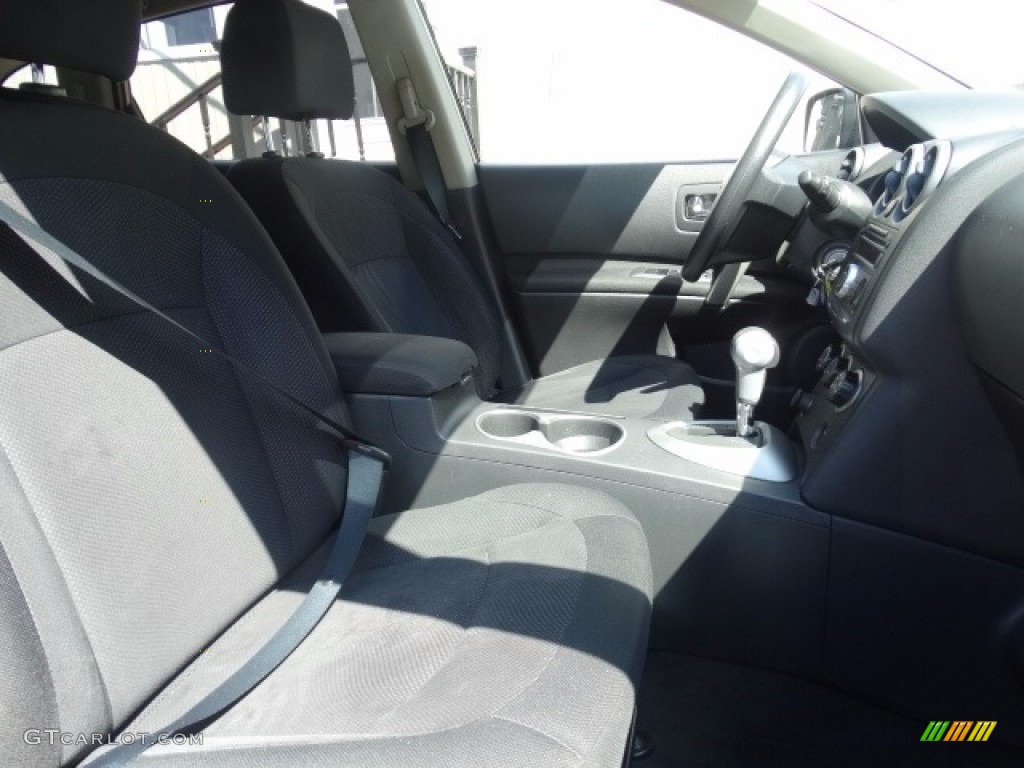 2011 Rogue S AWD Krom Edition - Platinum Graphite / Black photo #15