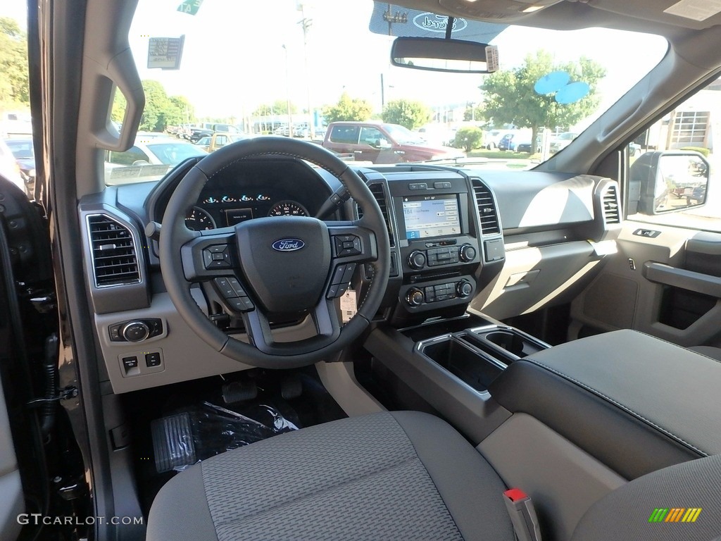 Black Interior 2018 Ford F150 XLT SuperCrew 4x4 Photo #122678427
