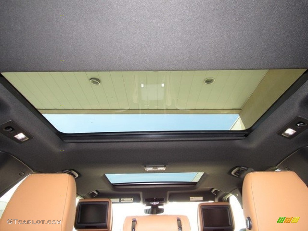 2017 Land Rover Discovery HSE Luxury Sunroof Photos