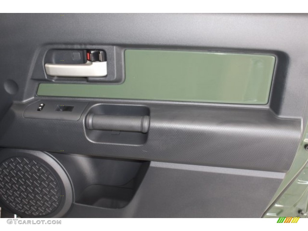 2013 FJ Cruiser 4WD - Army Green / Dark Charcoal photo #38