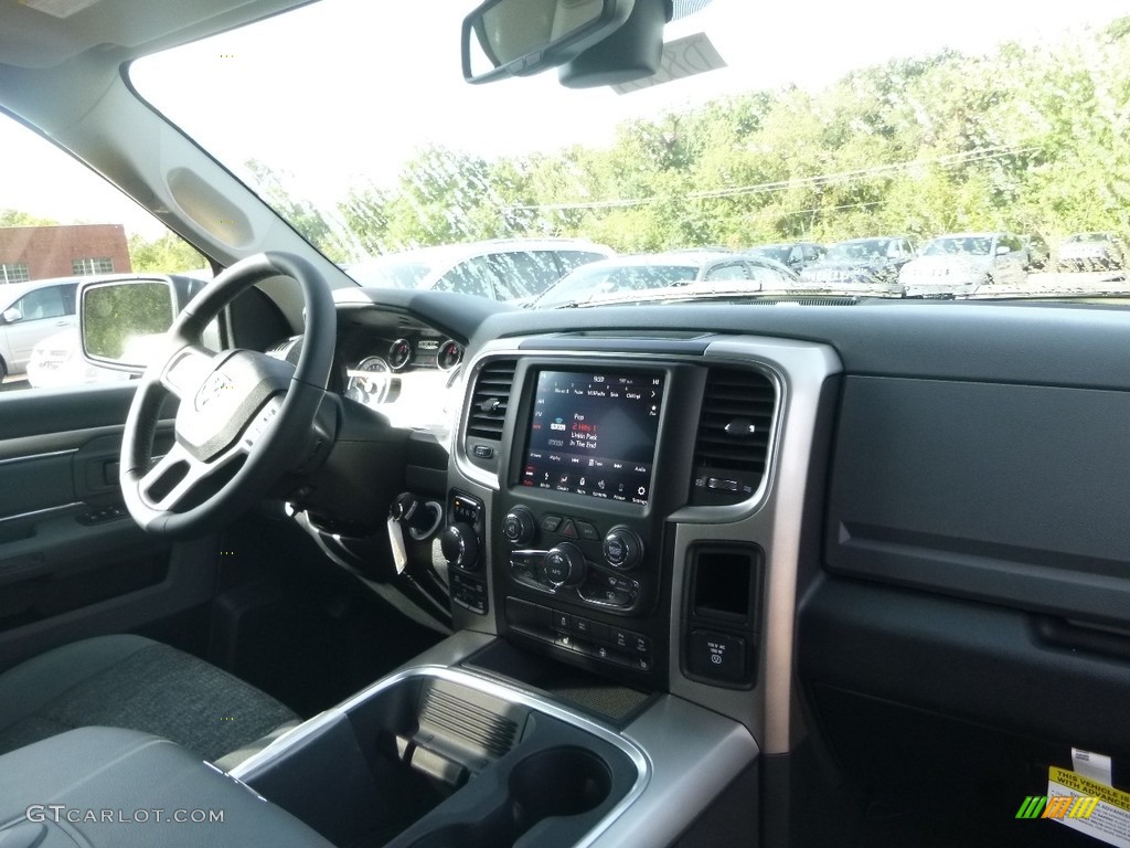 2018 1500 Big Horn Crew Cab 4x4 - Granite Crystal Metallic / Black/Diesel Gray photo #11