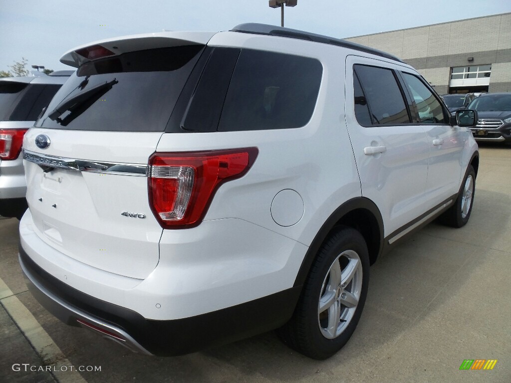 2017 Explorer XLT 4WD - Oxford White / Ebony Black photo #3