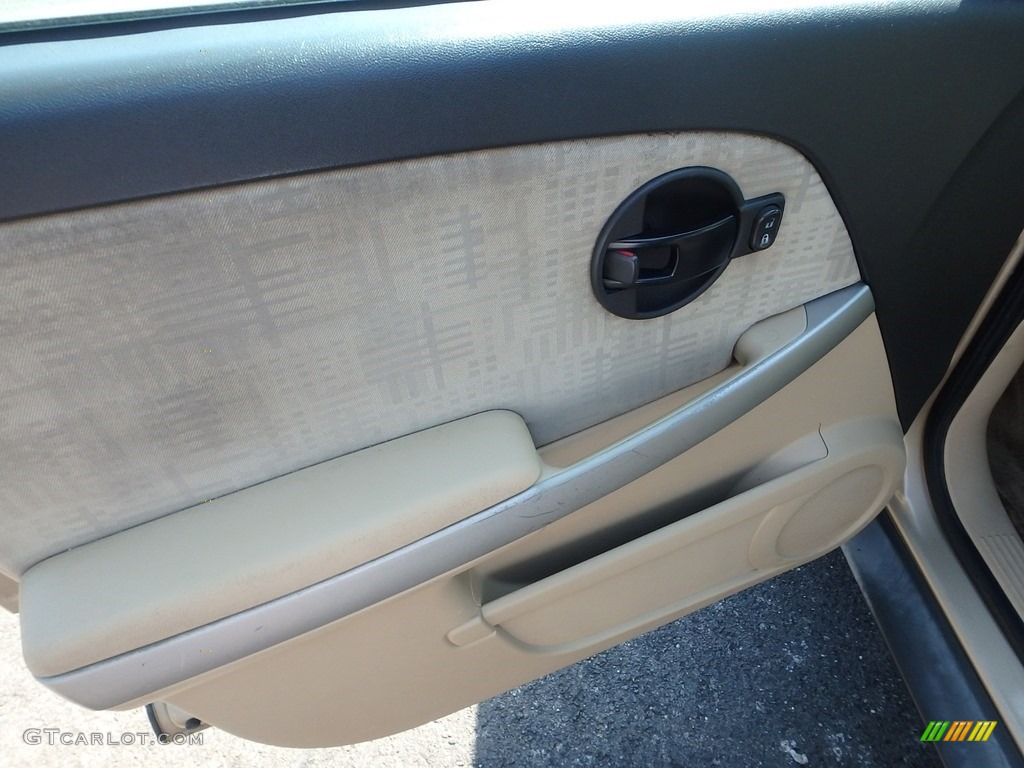 2005 Equinox LS - Sandstone Metallic / Light Cashmere photo #11