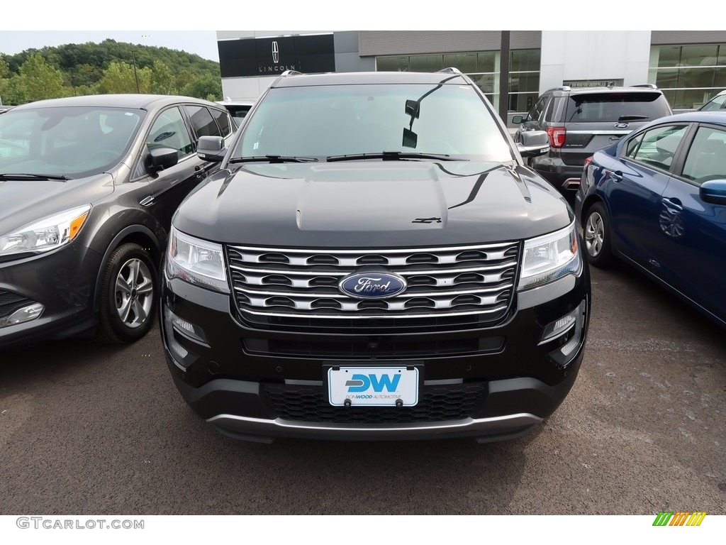 2017 Explorer Limited 4WD - Shadow Black / Ebony Black photo #2