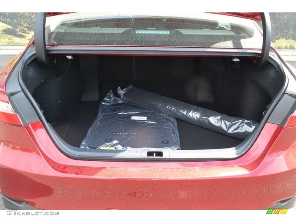 2018 Camry LE - Ruby Flare Pearl / Black photo #8