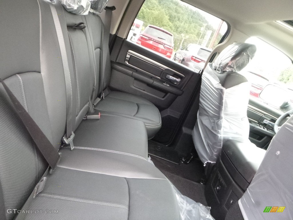 Black Interior 2018 Ram 1500 Night Crew Cab 4x4 Photo #122705765