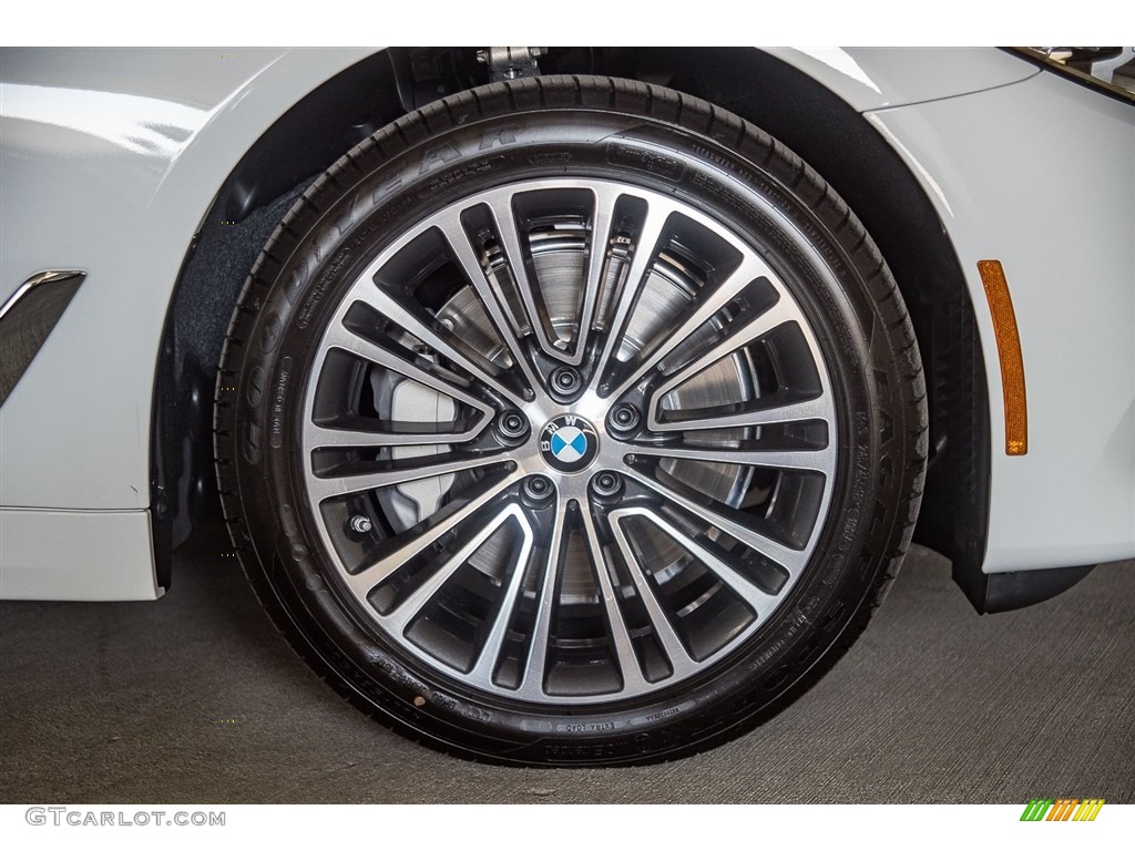 2018 BMW 5 Series 530i Sedan Wheel Photo #122712980