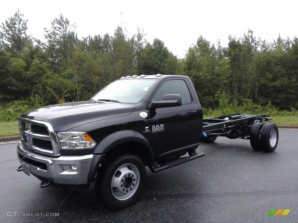 Brilliant Black Crystal Pearl 2018 Ram 5500 Tradesman Regular Cab Chassis Exterior Photo #122715419