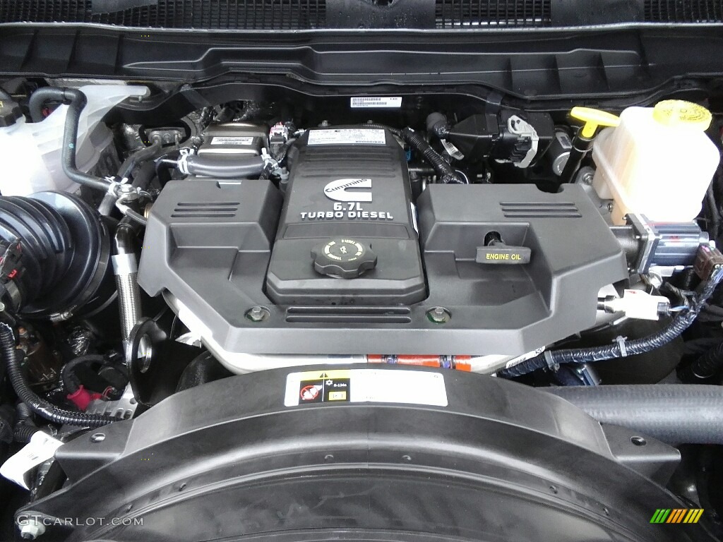 2018 Ram 5500 Tradesman Regular Cab Chassis 6.7 Liter OHV 24-Valve Cummins Turbo-Diesel Inline 6 Cylinder Engine Photo #122715704