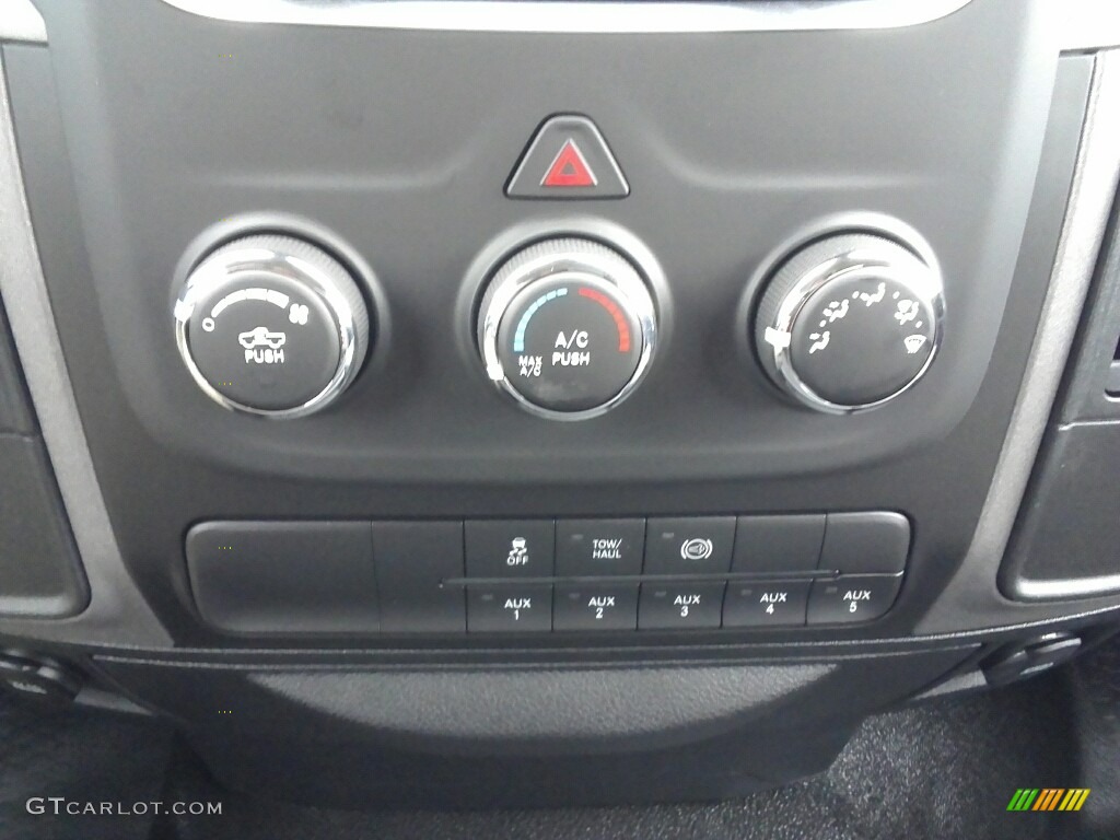 2018 Ram 5500 Tradesman Regular Cab Chassis Controls Photo #122715851