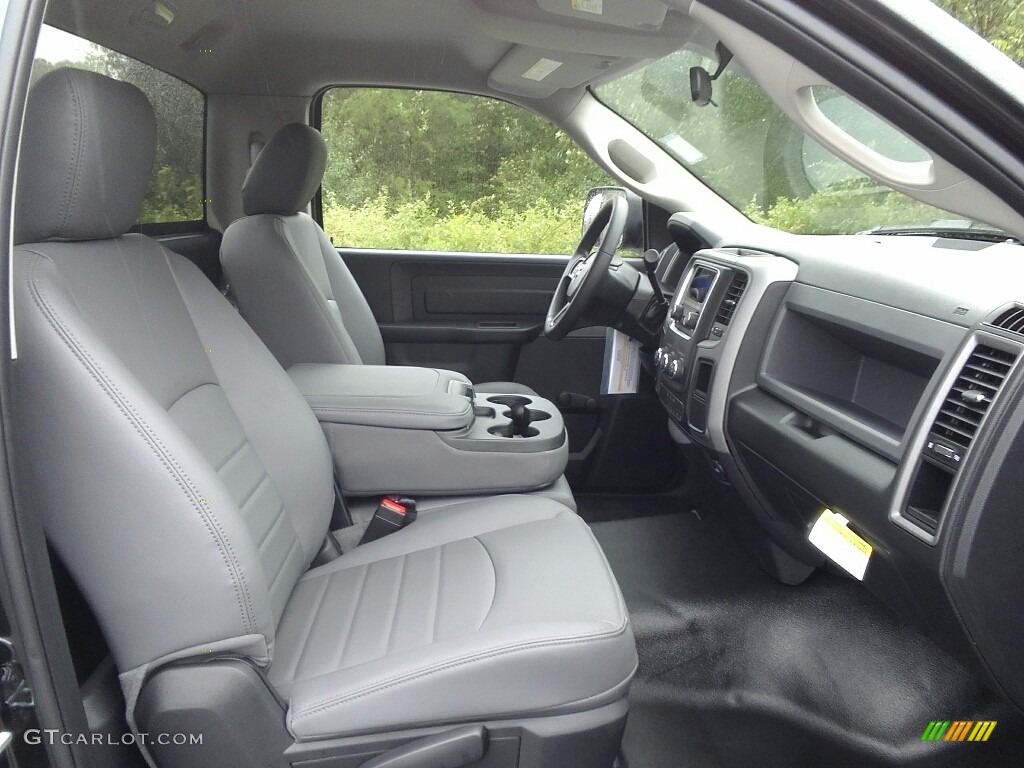 2018 Ram 5500 Tradesman Regular Cab Chassis Front Seat Photo #122716061