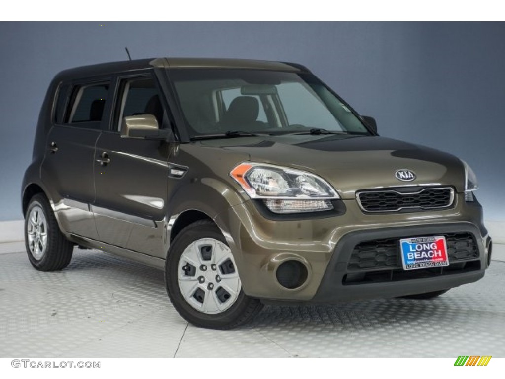 2013 Soul 1.6 - Moss Green Metallic / Black Cloth photo #12