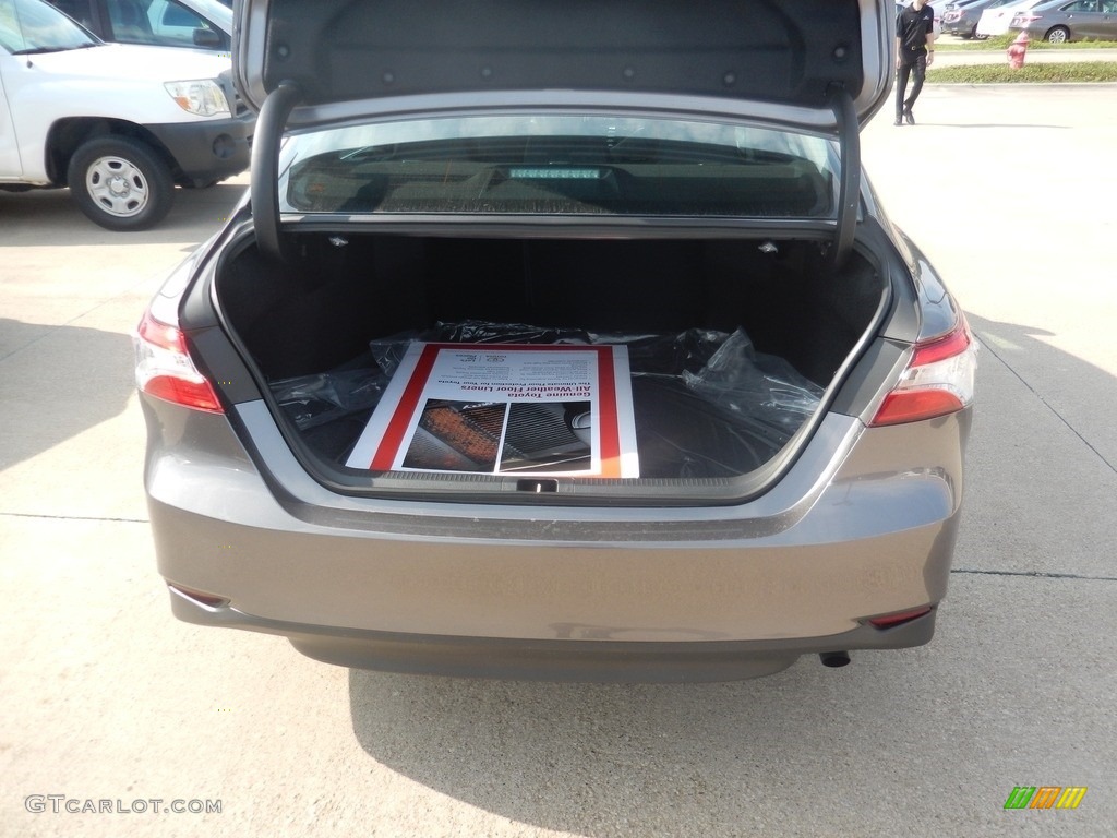 2018 Camry LE - Predawn Gray Mica / Ash photo #6
