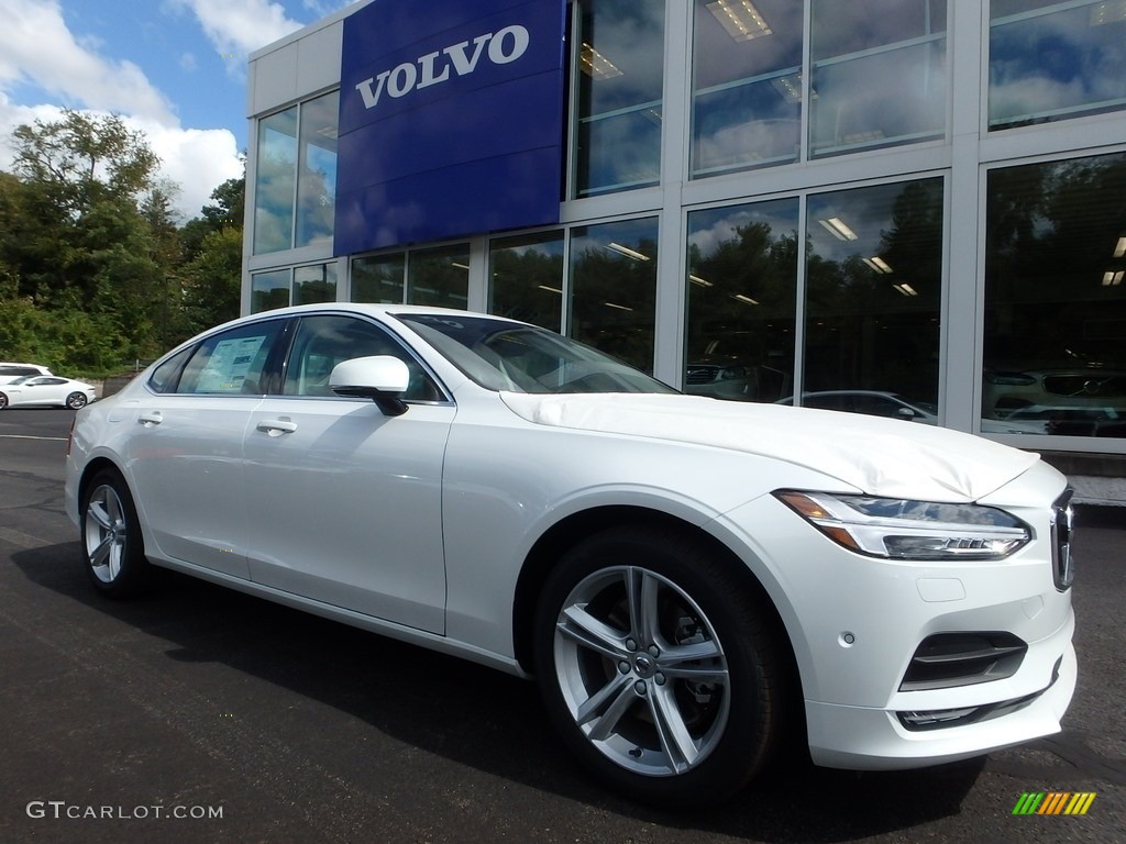 Crystal White Pearl Metallic 2018 Volvo S90 T5 AWD Momentum Exterior Photo #122726711