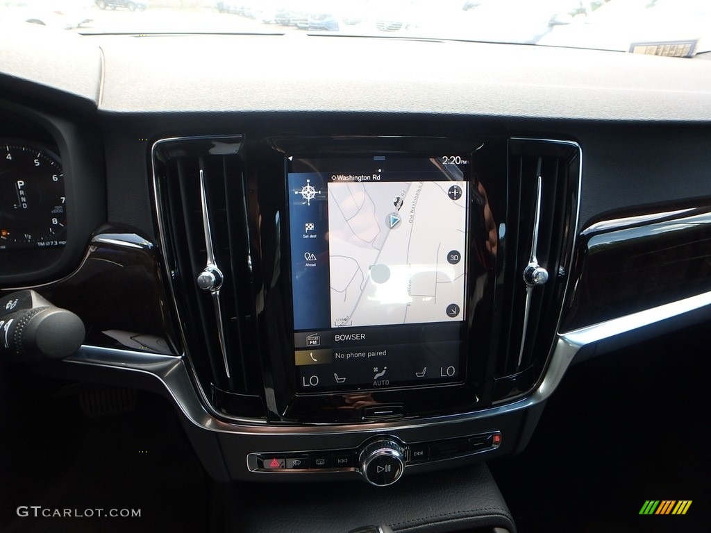 2018 Volvo S90 T5 AWD Momentum Controls Photo #122727800