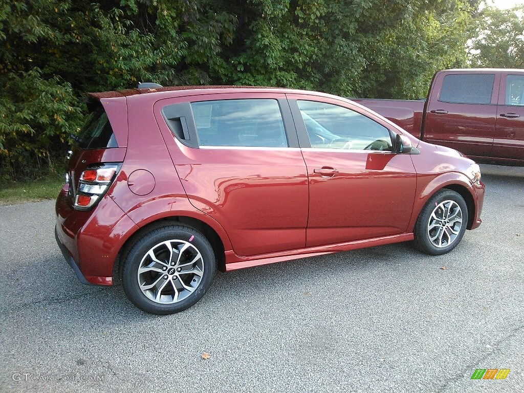 Cajun Red Tintcoat 2018 Chevrolet Sonic LT Hatchback Exterior Photo #122728424