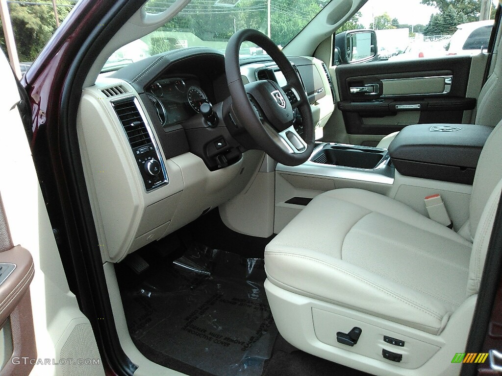 Canyon Brown/Light Frost Beige Interior 2018 Ram 1500 Laramie Crew Cab 4x4 Photo #122731925