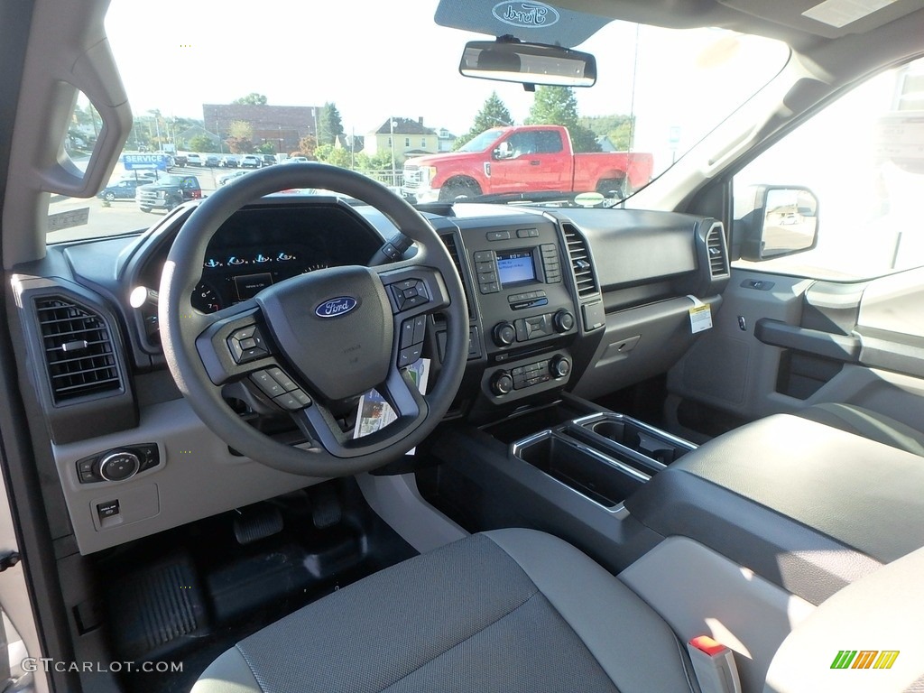 2018 F150 XLT SuperCab 4x4 - Ingot Silver / Earth Gray photo #11