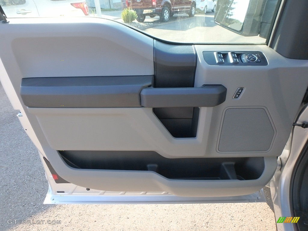 2018 F150 XLT SuperCab 4x4 - Ingot Silver / Earth Gray photo #12