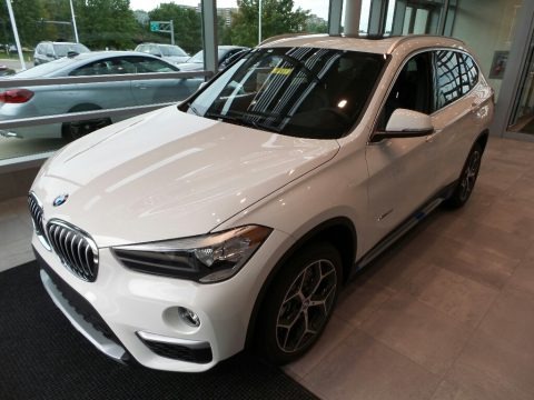 2018 BMW X1 xDrive28i Data, Info and Specs