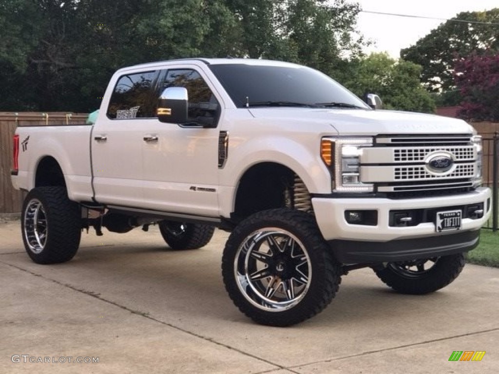 2017 F250 Super Duty Platinum Crew Cab 4x4 - White Platinum / Brunello photo #1