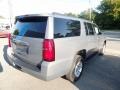 Pepperdust Metallic - Suburban LS 4WD Photo No. 9