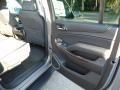 Pepperdust Metallic - Suburban LS 4WD Photo No. 51