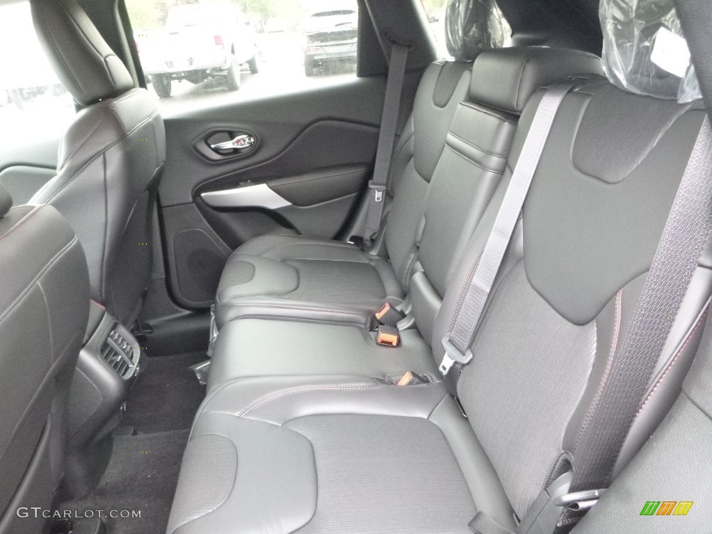 2018 Jeep Cherokee Trailhawk 4x4 Rear Seat Photo #122743316