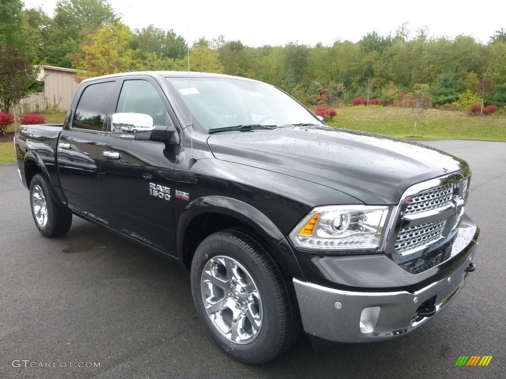 2018 1500 Laramie Crew Cab 4x4 - Brilliant Black Crystal Pearl / Black photo #7