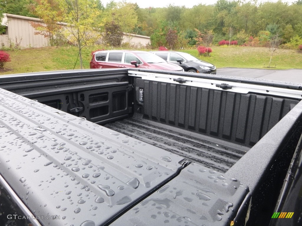 2018 1500 Laramie Crew Cab 4x4 - Brilliant Black Crystal Pearl / Black photo #14