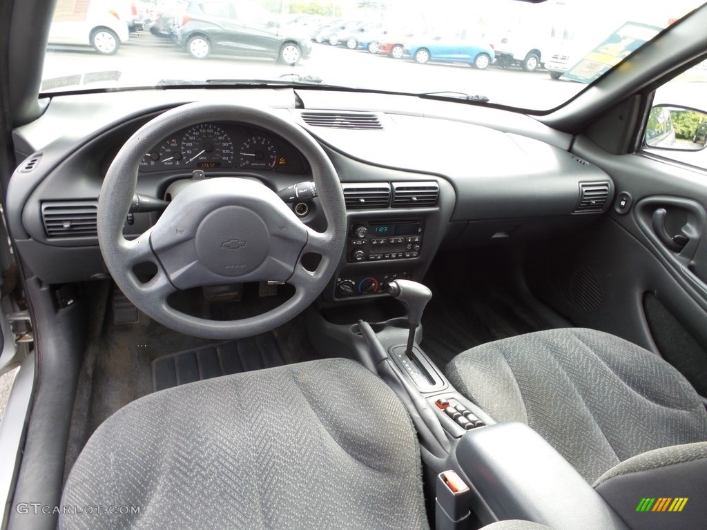 2003 Cavalier LS Sedan - Ultra Silver Metallic / Graphite Gray photo #10
