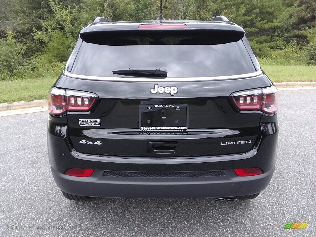 2018 Compass Limited 4x4 - Diamond Black Crystal Pearl / Black photo #7