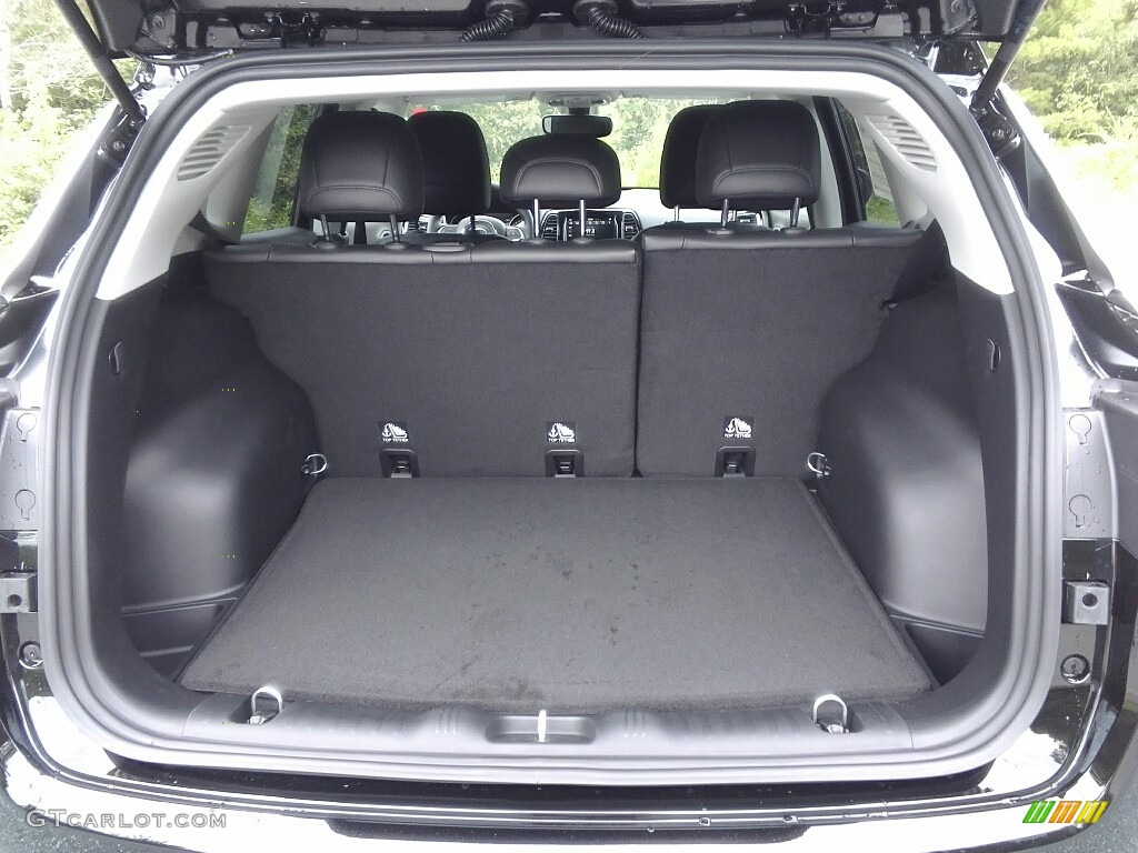 2018 Compass Limited 4x4 - Diamond Black Crystal Pearl / Black photo #12