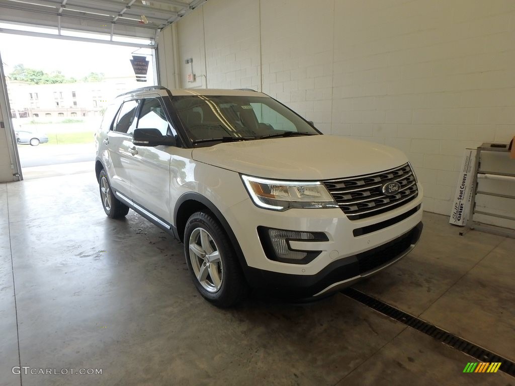 2017 Explorer XLT 4WD - White Platinum / Ebony Black photo #1