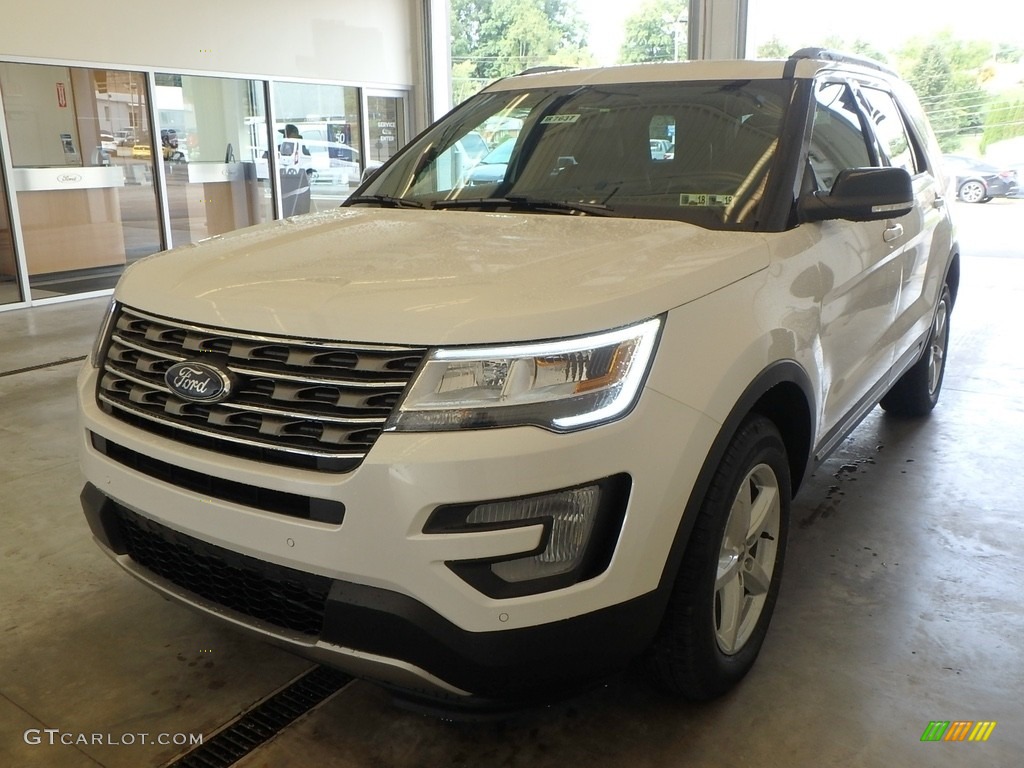 2017 Explorer XLT 4WD - White Platinum / Ebony Black photo #4