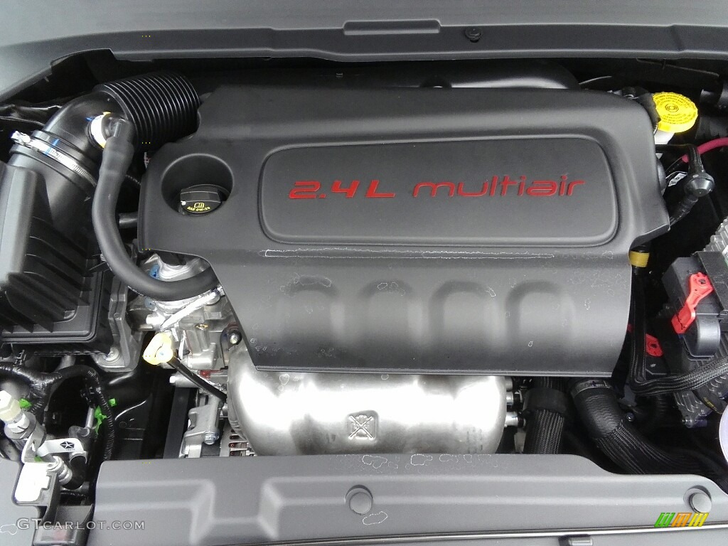 2018 Compass Limited 4x4 - Diamond Black Crystal Pearl / Black photo #31