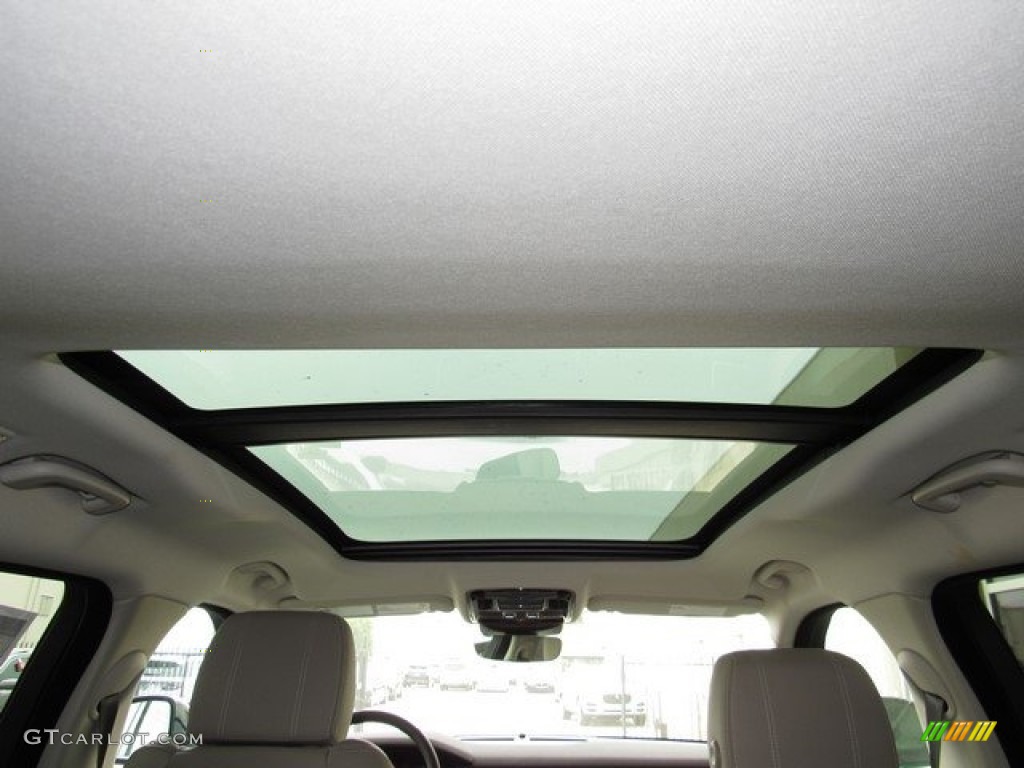2018 Land Rover Range Rover Velar S Sunroof Photo #122761376