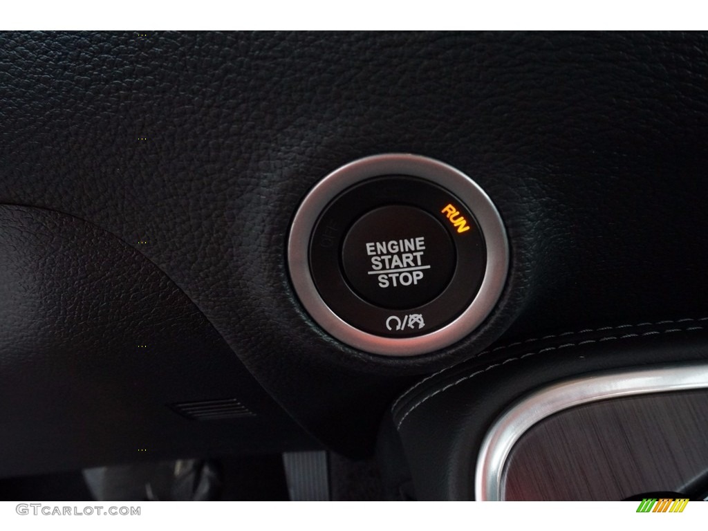 2018 Challenger SXT - Octane Red Pearl / Black photo #16